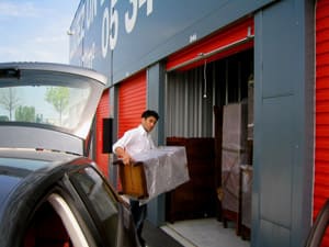 accès facile réserver un box de stockage