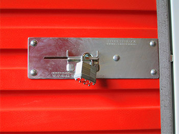 Spécial self stockage ! Le cadenas a code pour fermer votre box en