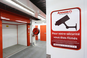 sécurité surveillance réserver un box de stockage